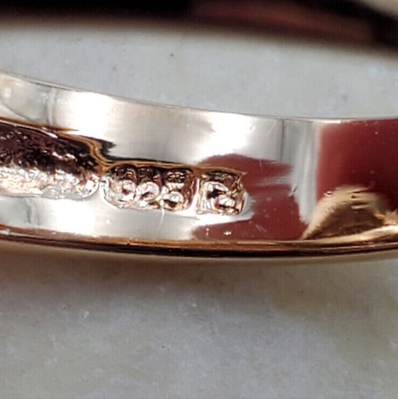 Vintage Spinel (Uranium) Ring - Picture 7 of 7